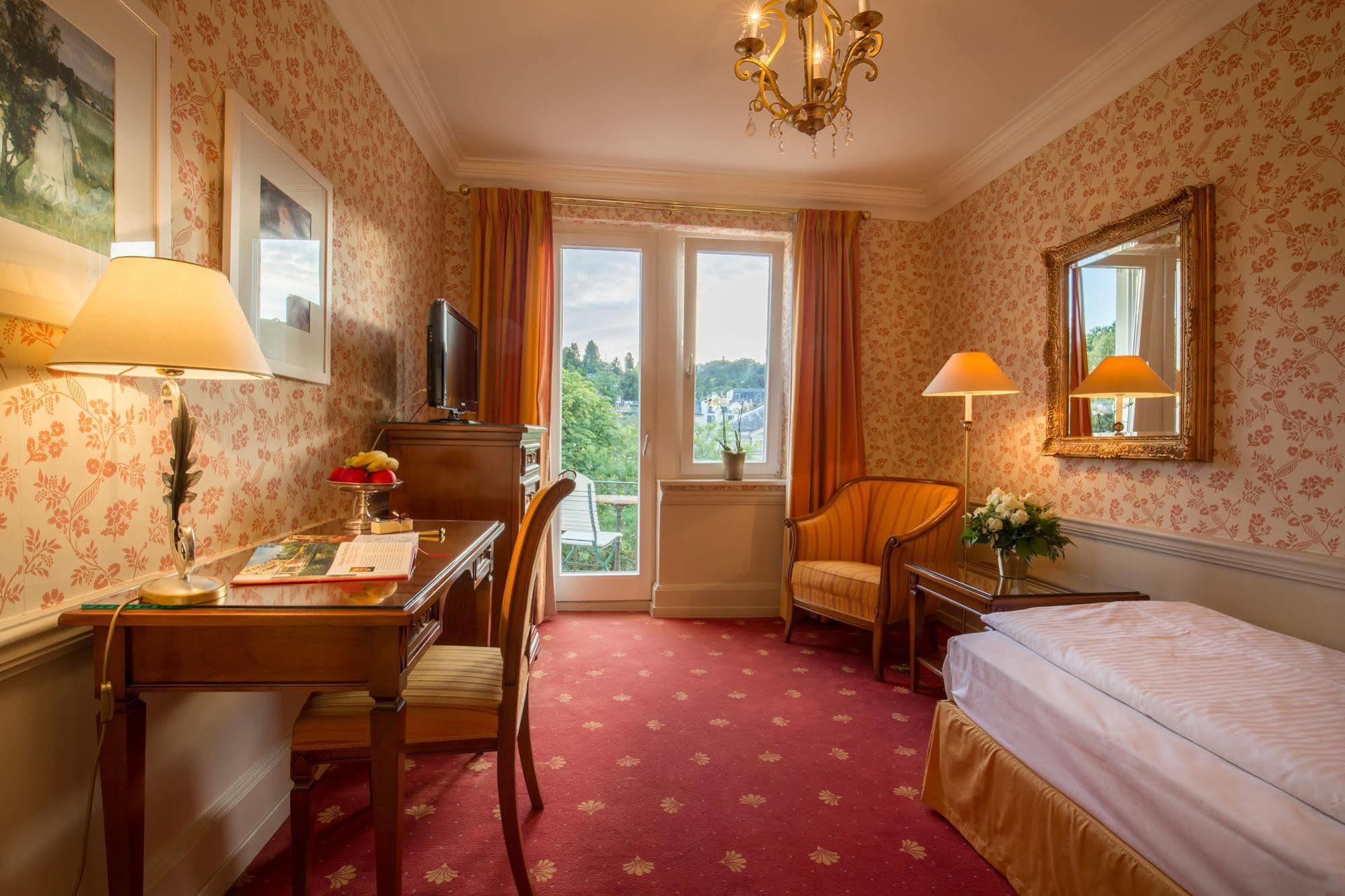 Atlantic Parkhotel Баден-Баден Екстериор снимка